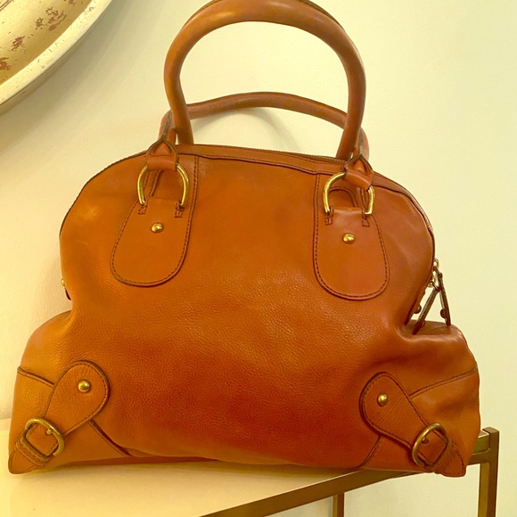 Banana Republic caramel leather hand bag